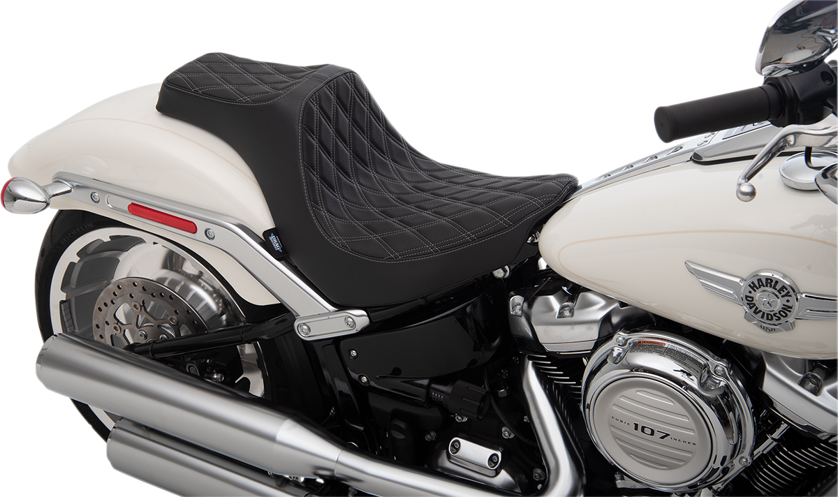 DRAG SPECIALTIES Predator III Seat - Double Diamond - Silver Stitching - FLFB/S '18-'22 0802-1189