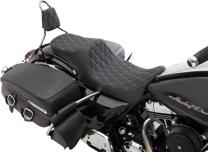 DRAG SPECIALTIES Asiento para 2 personas Predator III - Doble diamante - Hilo plateado 0801-1305 