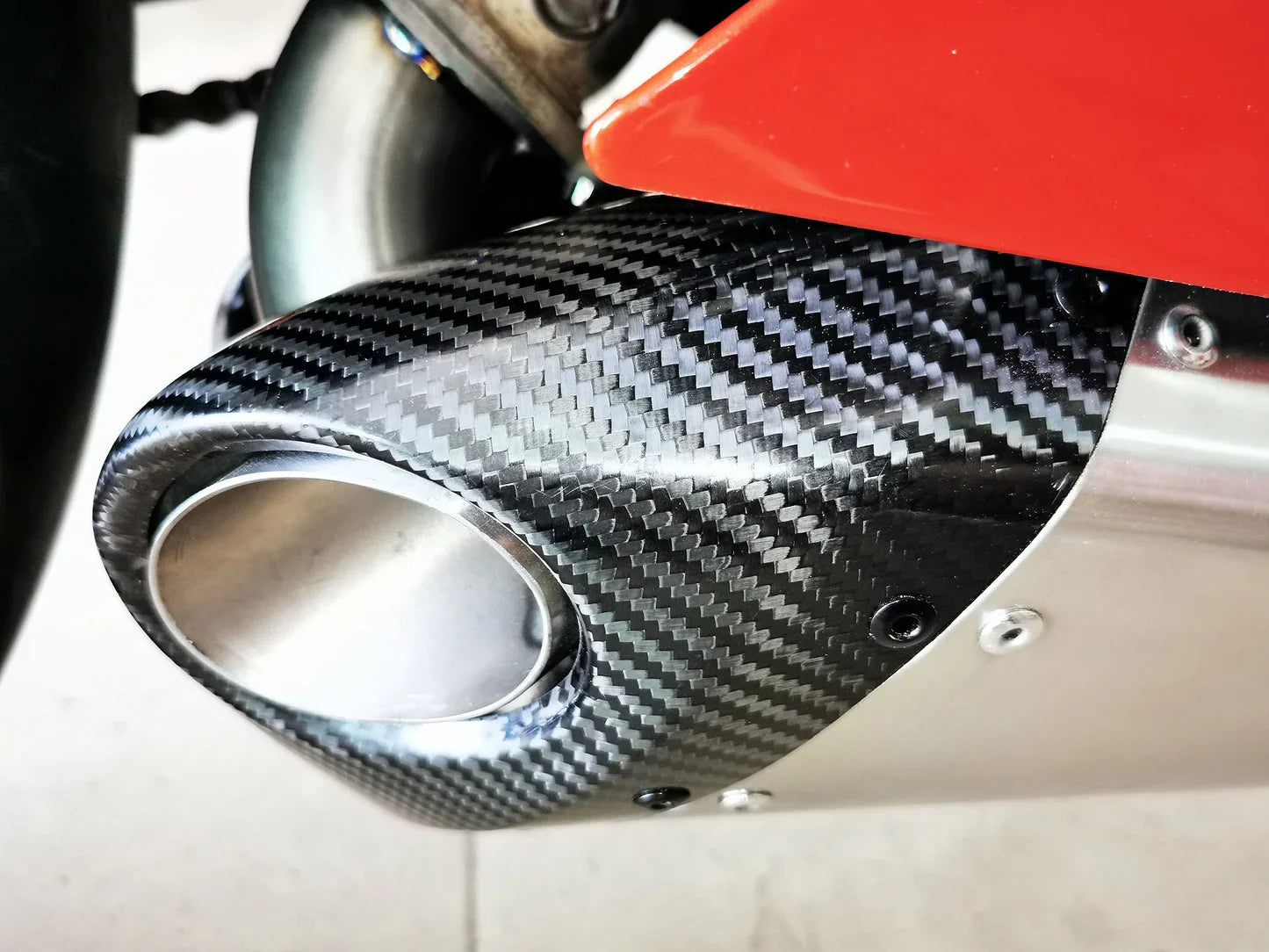 Vandemon Ducati Panigale 899, 1199, 1199R Titanium Muffler Low Mount Slip-On 2012-15  DUC899TIMUFBELA