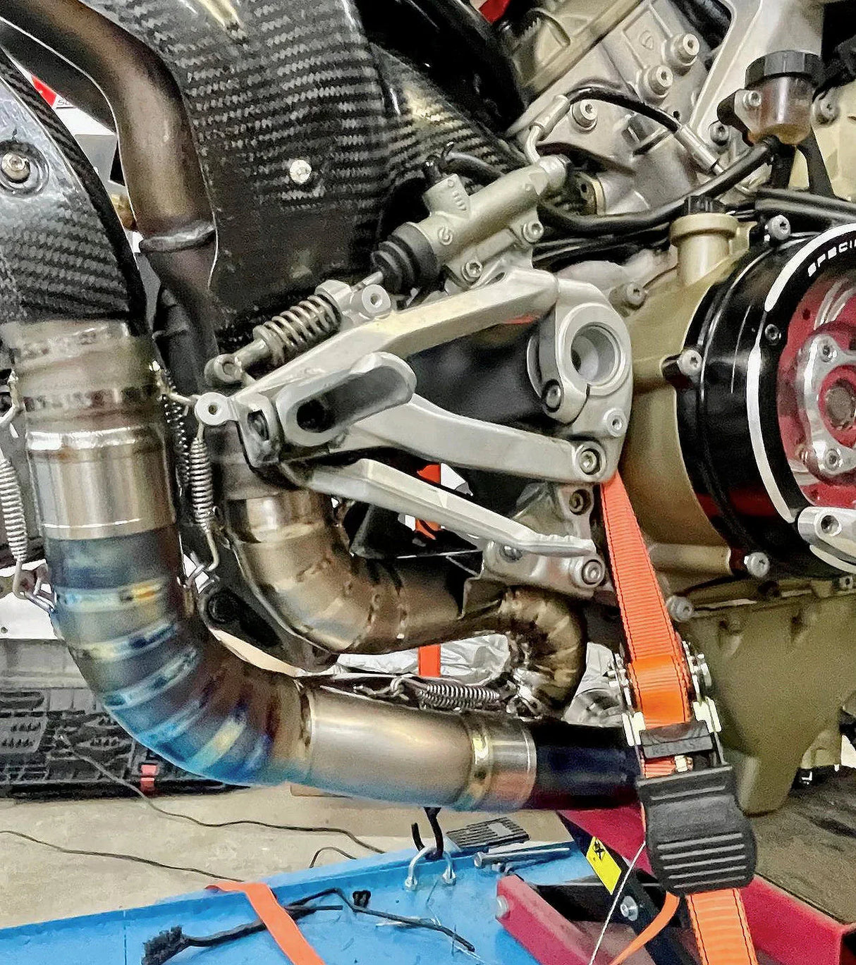 Vandemon  Ducati Panigale & Streetfighter V4 Titanium High Mount 3/4 Slip-On 2023-2024  DUCV4SFTIMUFHMB VA-35