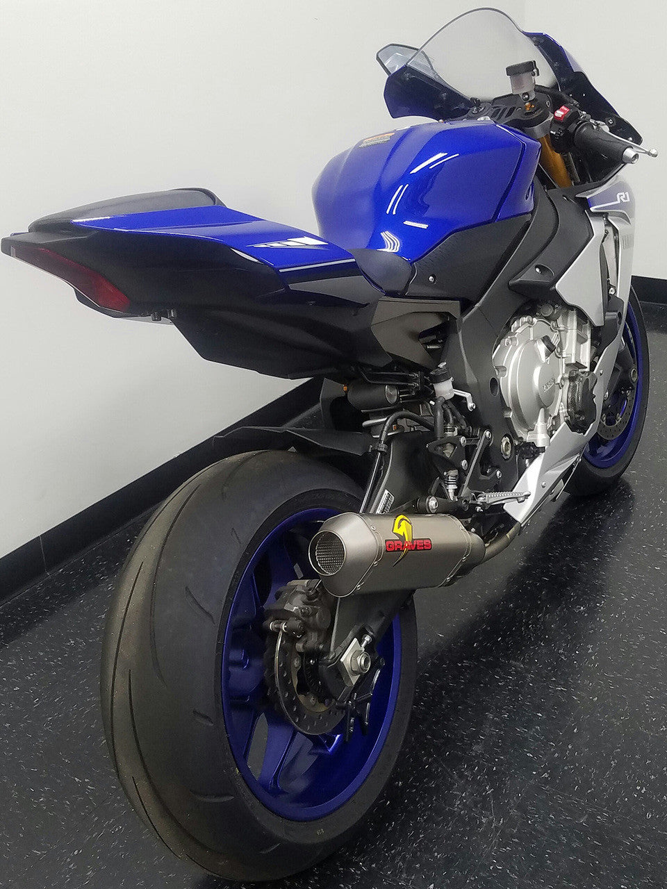 Graves Motorsports  Full Titanium Exhaust System With Titanium 265mm Silencer  R1 / R1m / R1s 2015-2024   Exy-17r1-Ftt26