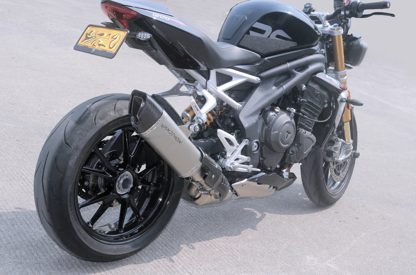 Vandemon Triumph Speed Triple 1200RS & RR Bimodal Titanium Stealth Slip-On Muffler TRIUM120SPDMUFB