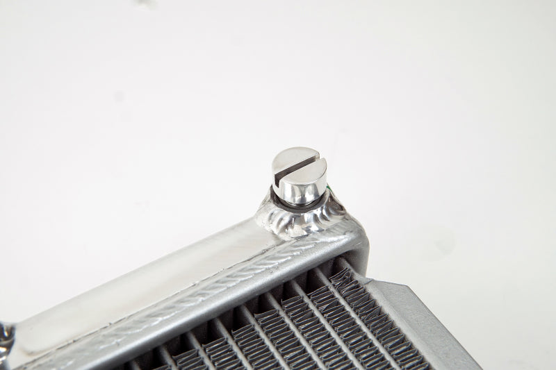 CSF 08-15 Subaru Impreza WRX/STI 1-Row 31mm High-Performance Aluminum Radiator 7094