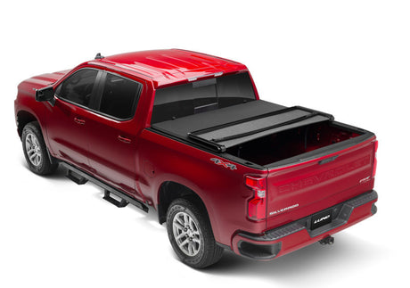 Lund 14-17 Chevy Silverado 1500 (5.5ft. Bed) Genesis Elite Tri-Fold Tonneau Cover - Black 958192