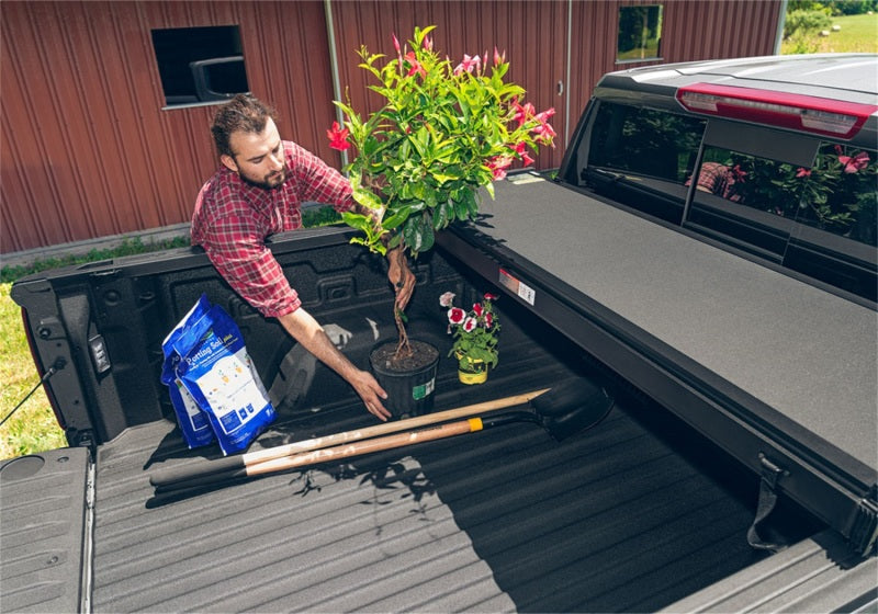 Extang 2023 Chevy/GMC Canyon/Colorado (5ft. 2in. Bed) Solid Fold ALX 88352