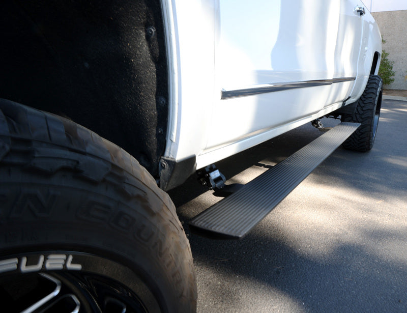 Go Rhino 15-19 Chev Silverado 2500HD/3500HD CC (Diesel) 4dr E-BOARD E1 Running Board Kit - Tex. Blk 20405187PC