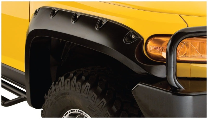 Bushwacker 07-14 Toyota FJ Cruiser Pocket Style Flares 2pc - Black 31063-02