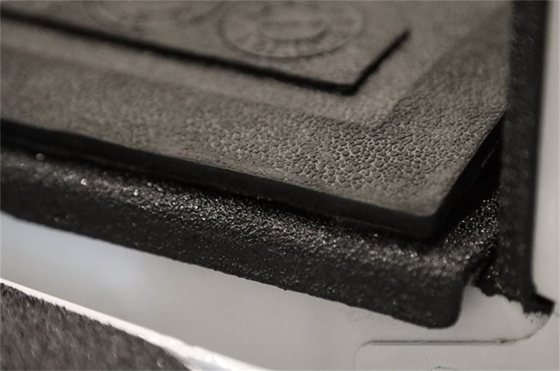 Deezee 19-23 Chevrolet Silverado Heavyweight Bed Mat - Custom Fit 6 1/2Ft Bed (X Pattern) DZ 77020