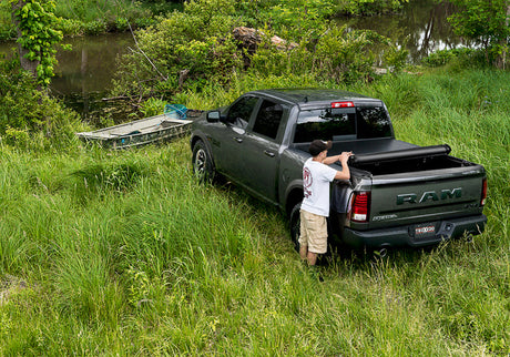 Truxedo 2020 GMC Sierra & Chevrolet Silverado 2500HD & 3500HD 6ft 9in Deuce Bed Cover 773301