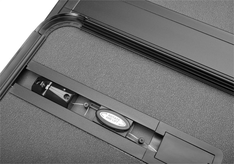 Extang 2023 Chevy/GMC Canyon/Colorado (5ft. 2in. Bed) Solid Fold ALX 88352
