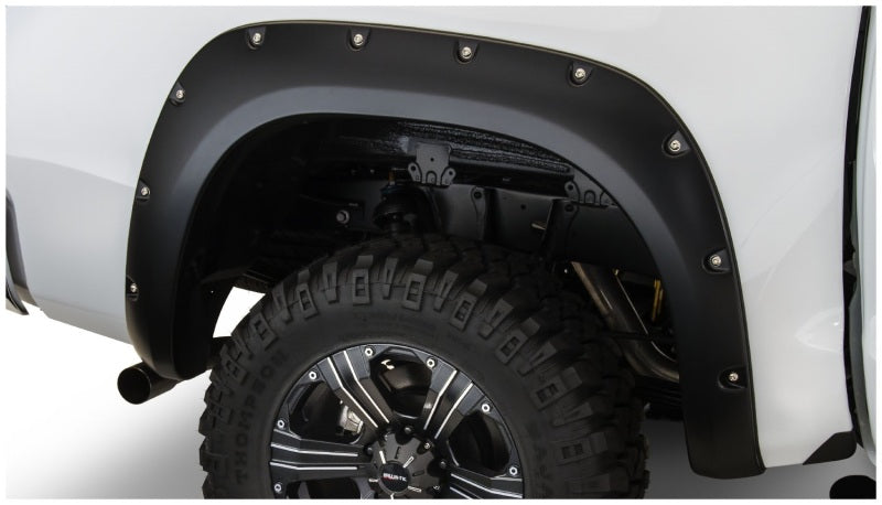 Bushwacker 07-13 Toyota Tundra Fleetside Pocket Style Flares 4pc 97.6/78.7/66.7in Bed - Black 30911-02