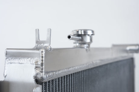 CSF 95-04 Toyota Tacoma (2.7/3.4L) Heavy Duty All-Aluminum Radiator 7212