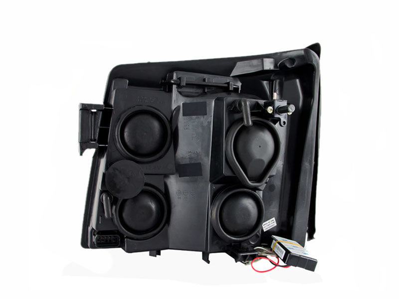 ANZO 2003-2006 Cadillac Escalade Projector Headlights w/ Halo Chrome (CCFL) (HID Compatible) 111176