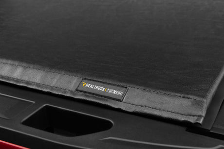 Truxedo 15-20 GMC Canyon & Chevrolet Colorado 5ft Lo Pro Bed Cover 549801