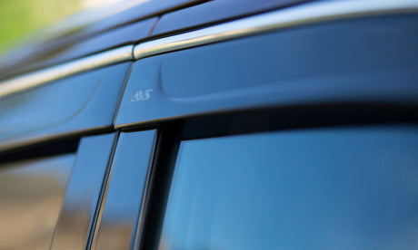 AVS 10-17 Chevy Equinox Ventvisor Low Profile Deflectors 4pc - Smoke w/Chrome Trim 794022