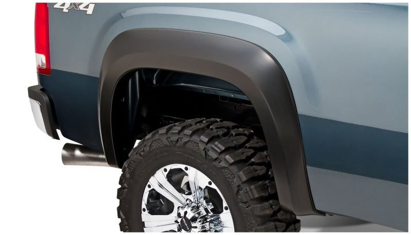 Bushwacker 07-13 GMC Sierra 1500 Fleetside Extend-A-Fender Style Flares 4pc 78.7/97.6in Bed - Black 40952-02