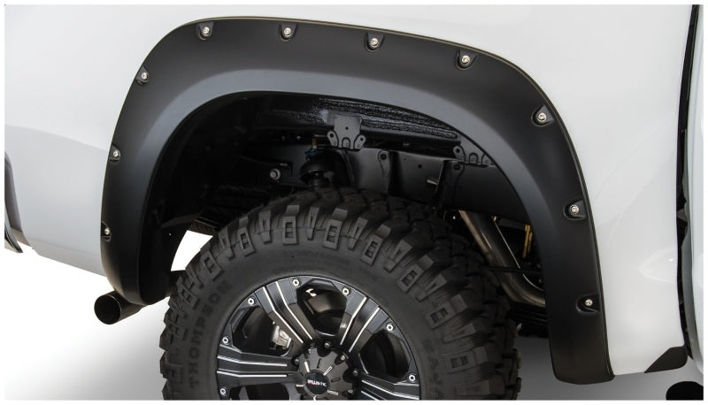 Bushwacker 07-13 Toyota Tundra Fleetside Pocket Style Flares 2pc 66.7/78.7/97.6in Bed - Black 30024-02