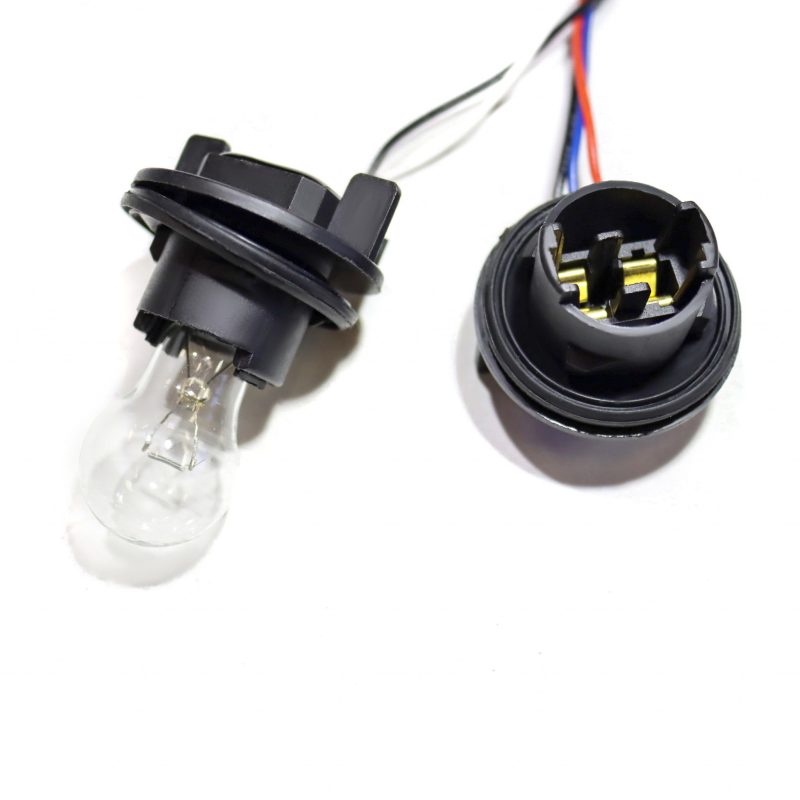 AlphaRex 18-20 Ford F-150 Wiring Adapter OEM to AlphaRex Taillight Converter (Req 18-20 Ford F-150) 652200