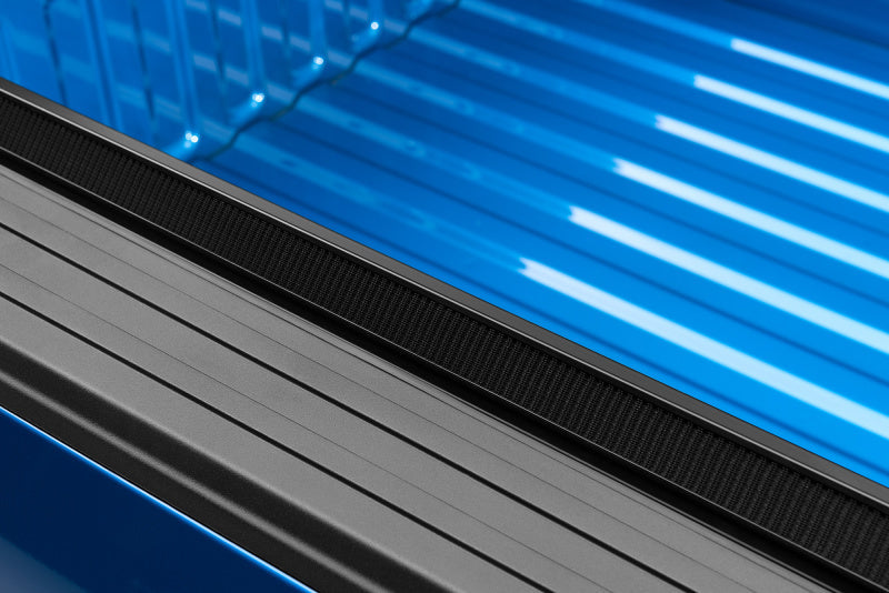 Lund 17-23 Ford F-250 Super Duty (6.8ft. Bed) Genesis Roll Up Tonneau Cover - Black 960250