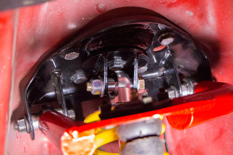 UMI Performance 93-02 Chevrolet Camaro Double Adj. Front Coilover Kit (Spring Rate 300lb) 2048-300