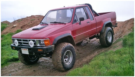 Bushwacker 84-88 Toyota Extend-A-Fender Style Flares 4pc Compatible w/ Domestic Bed - Black 31902-01