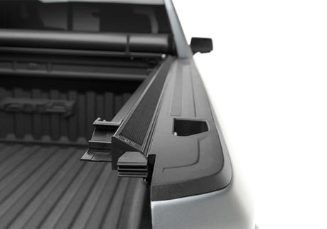 Truxedo 19-20 GMC Sierra & Chevrolet Silverado 1500 (New Body) 5ft 8in Lo Pro Bed Cover 572401