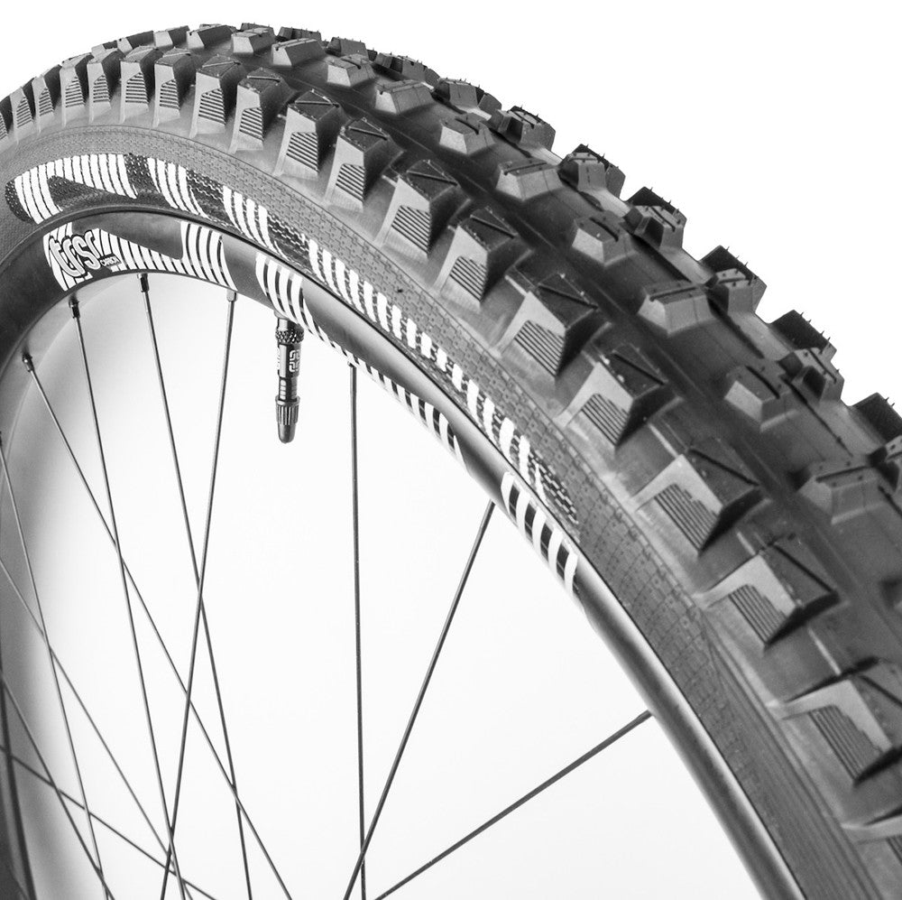 E13 Trs+ Tire 29 X 2.35 Dc Tr Sticky Triple Compound TR1TPA-101