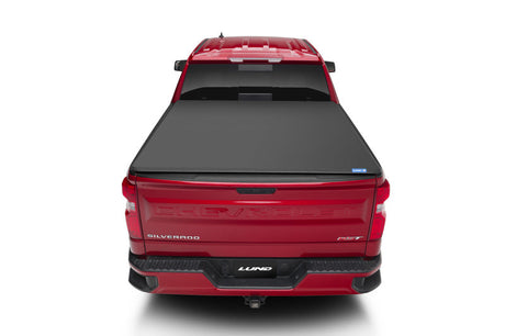 Lund 14-17 Chevy Silverado 1500 (5.5ft. Bed) Genesis Elite Tri-Fold Tonneau Cover - Black 958192