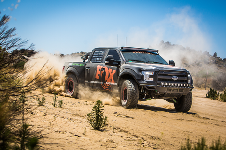 Fox 17-18 Ford F-250 4WD 2.0 Performance Series IFP Smooth Body Rear Shock / 0-1.0in Lift 985-24-151