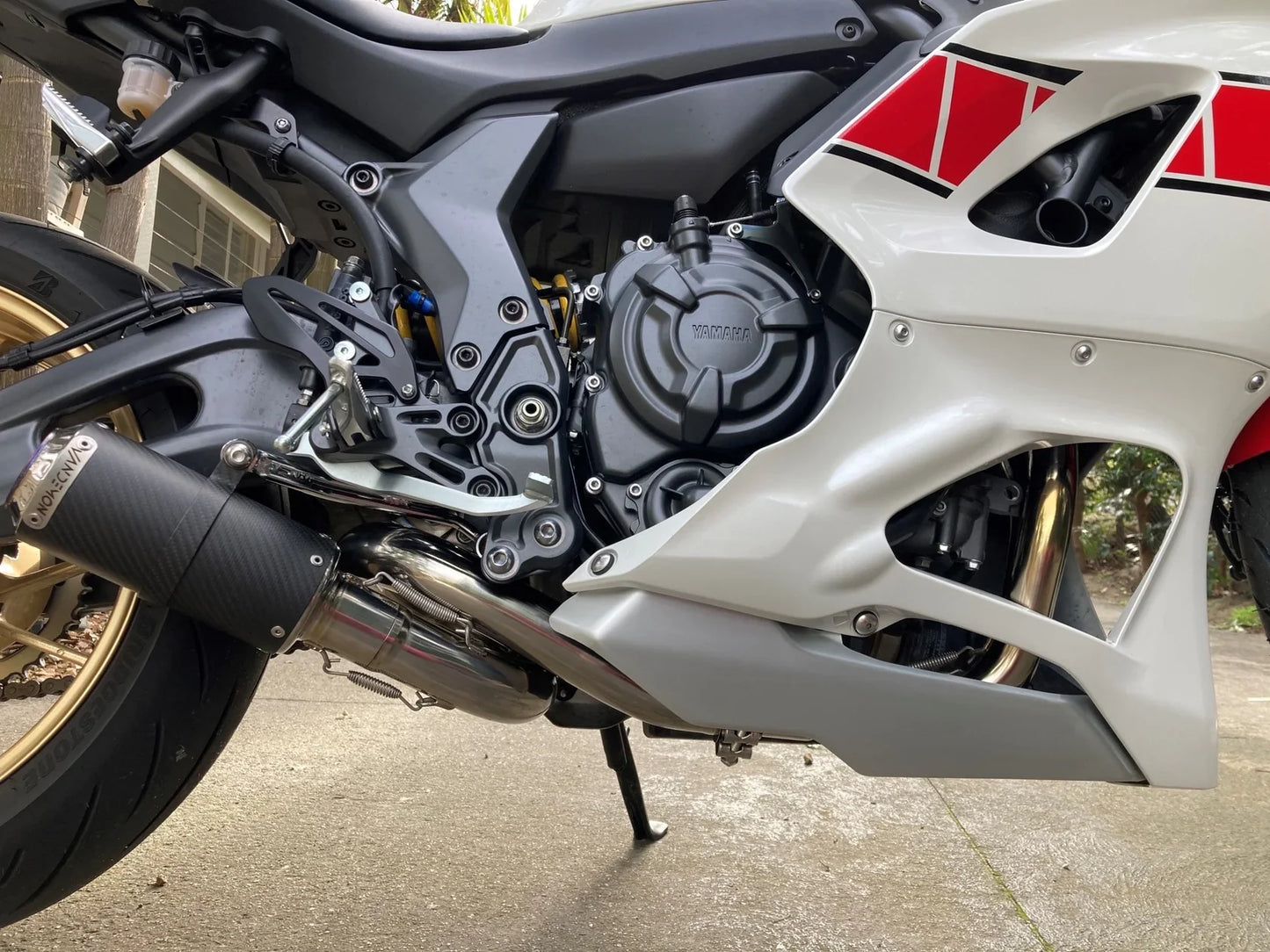 Vandemon  Yamaha R7 MT07 FZ07 XSR700 Tracer 700/GT Tracer 7/GT Titanium Exhaust System YAMAMT07EXHTICFB