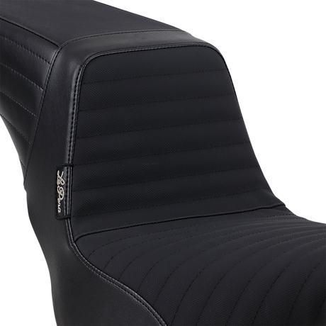 LE PERA Kickflip Seat - Pleated w/ Gripp Tape - Black - Softail '18-'21 LYR-590PTGP
