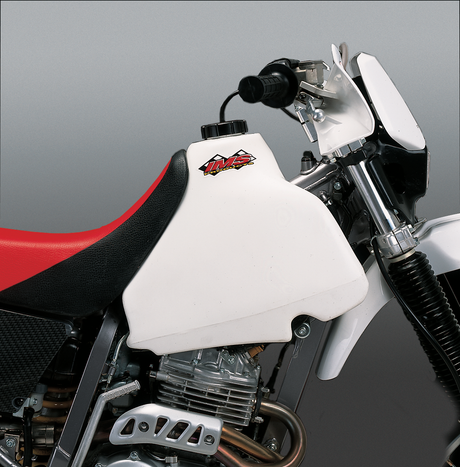 IMS PRODUCTS INC. Tanque de gasolina - Blanco - Honda - 4.0 galones 112223-W1 